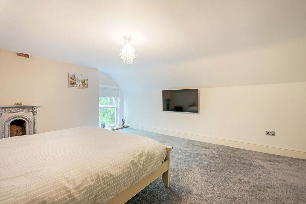 90 Southgate Eckington